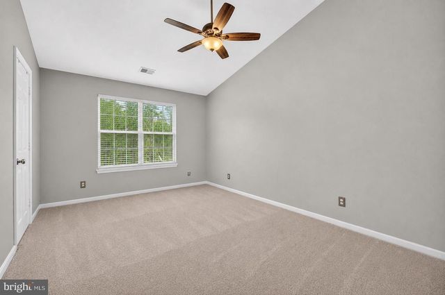 5201 BALLYCASTLE CIR, Alexandria, VA 22315