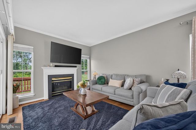 5201 BALLYCASTLE CIR, Alexandria, VA 22315