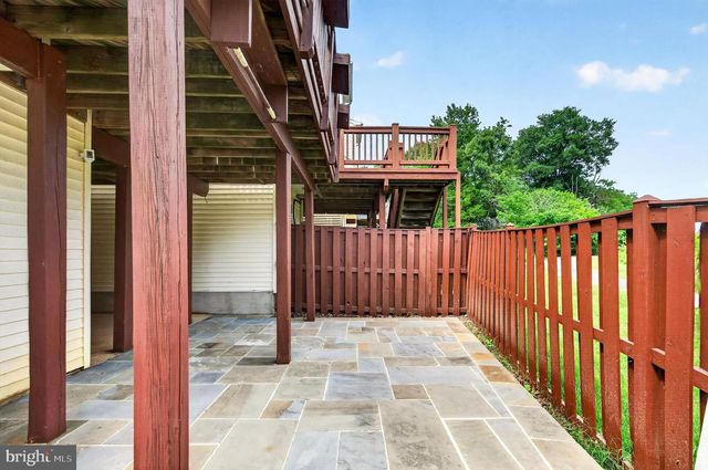 5201 BALLYCASTLE CIR, Alexandria, VA 22315
