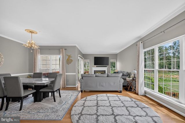 5201 BALLYCASTLE CIR, Alexandria, VA 22315