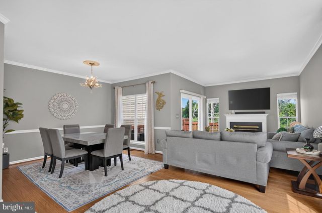 5201 BALLYCASTLE CIR, Alexandria, VA 22315