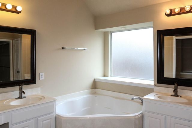 18611 Peralta Hill Lane, Tomball, TX 77377