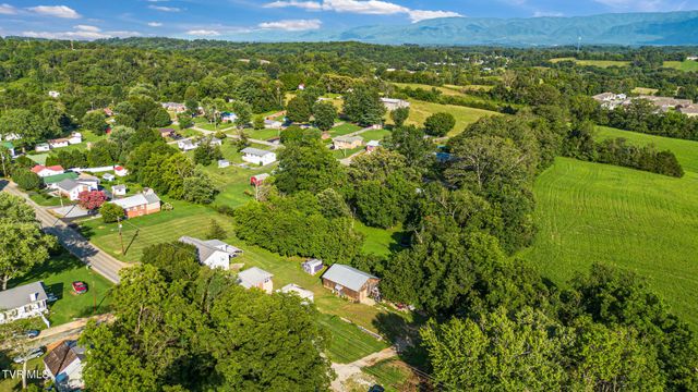 619 South Mckee Street, Greeneville, TN 37743