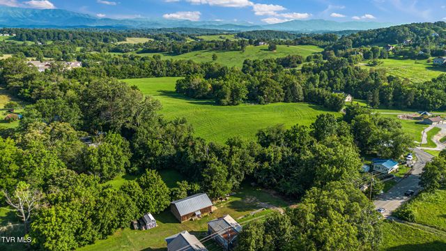 619 South Mckee Street, Greeneville, TN 37743