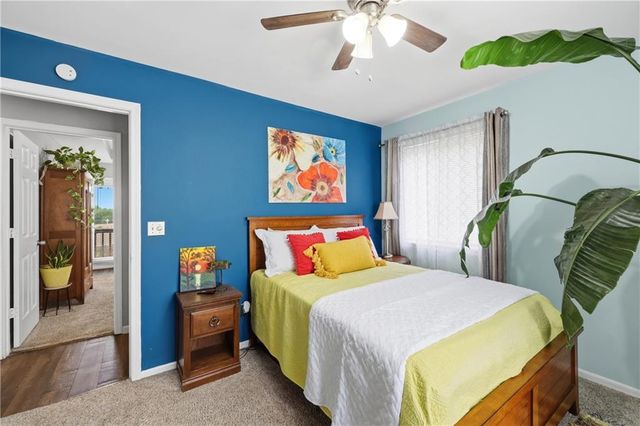 302 SW 24th Street, Oak Grove, MO 64075