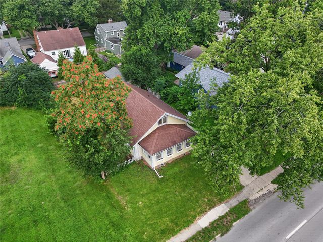 1111 Grand Avenue, Ames, IA 50010