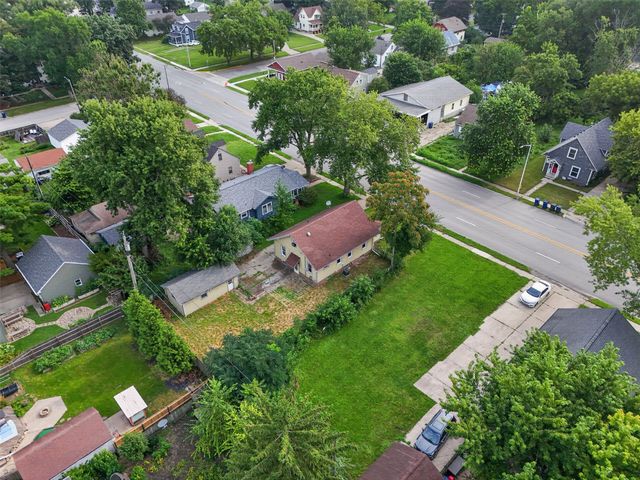 1111 Grand Avenue, Ames, IA 50010