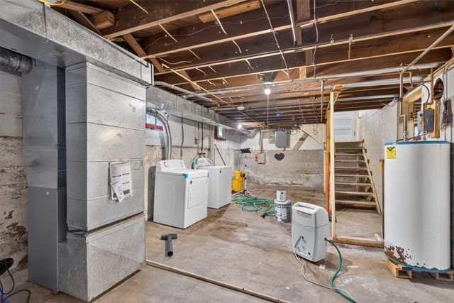 1111 Grand Avenue, Ames, IA 50010