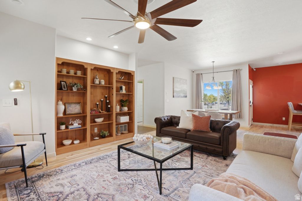 Image 9 of property listing at 5183 W SWIFT WATER WAY, West Jordan, UT 84081