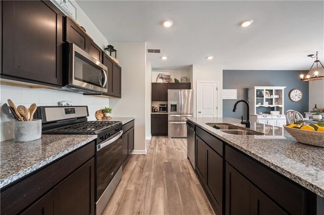 6165 Langdon Way, Cumming, GA 30028