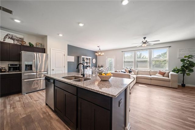 6165 Langdon Way, Cumming, GA 30028