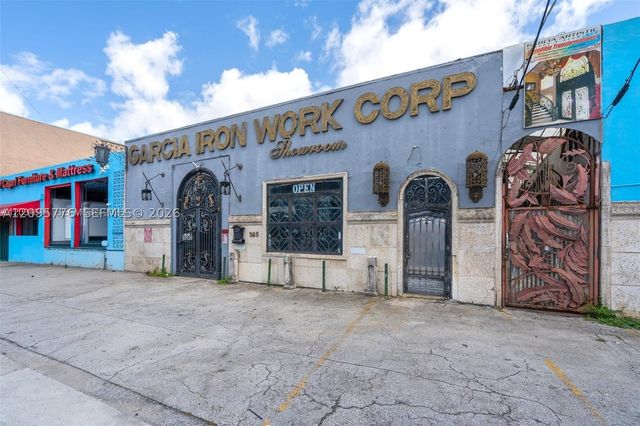 341 W 21st St, Hialeah, FL 33010