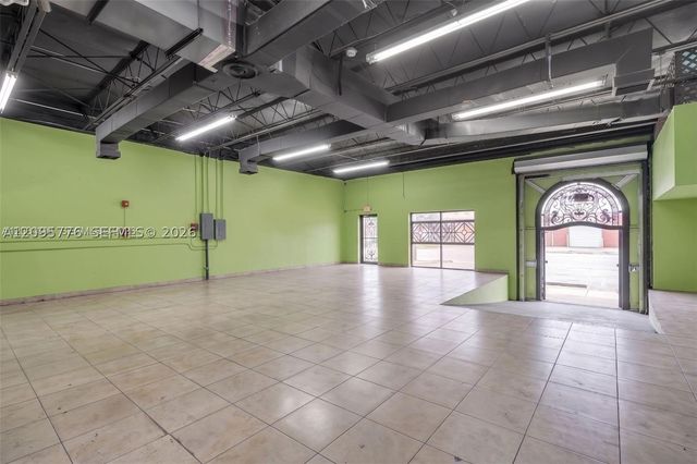341 W 21st St, Hialeah, FL 33010