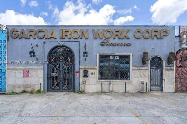 341 W 21st St, Hialeah, FL 33010