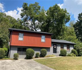 231 Fowler NE Circle, Marietta, GA 30060