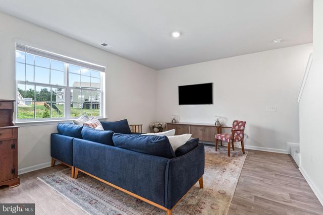8545 CRESCENT DRIVE, Waynesboro, PA 17268