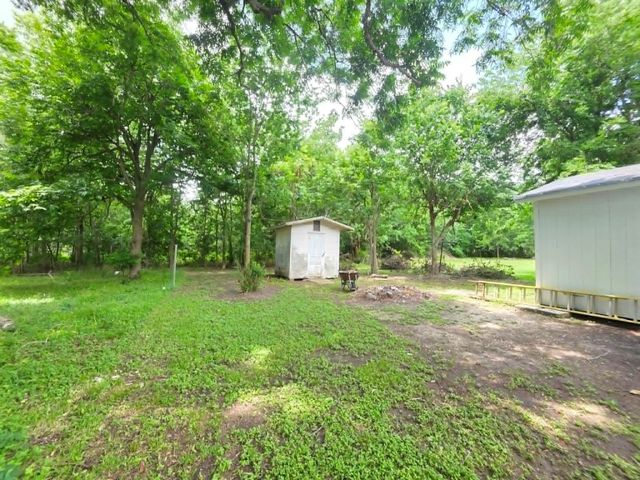 3222 Nolan Avenue, Bay City, TX 77414