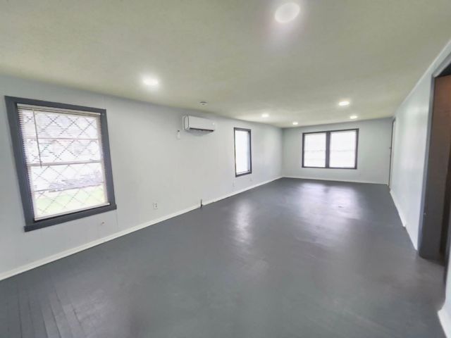 3222 Nolan Avenue, Bay City, TX 77414