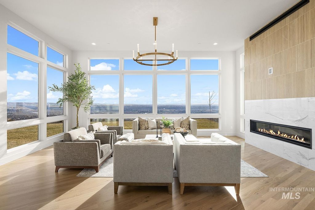 5795 E Marmount Ct, Boise, ID 83716 photo 3