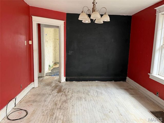 4439 Grace Avenue, St Louis, MO 63116