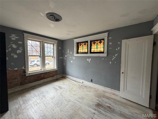 4439 Grace Avenue, St Louis, MO 63116