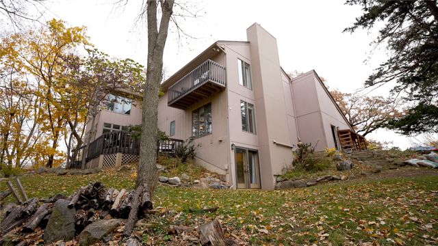 4015 Mathews Road, Ames, IA 50014