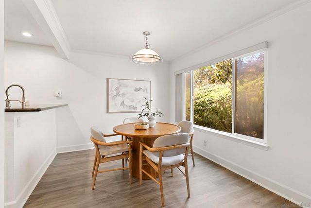 8503 Villa La Jolla Dr E, La Jolla, CA 92037