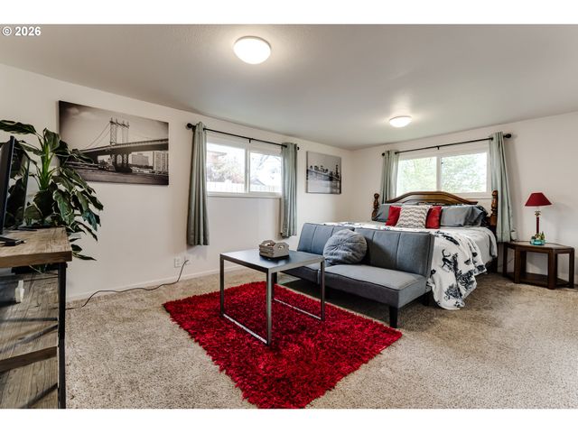 1141 W 24TH Ave, Eugene, OR 97405