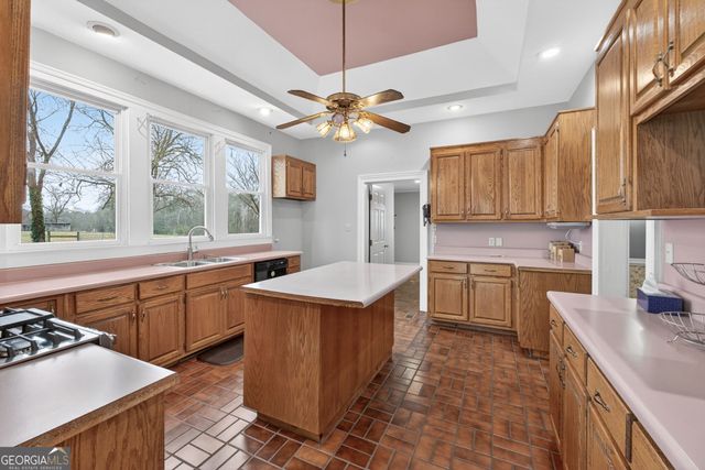 402 Tom Bell Road, Milner, GA 30257