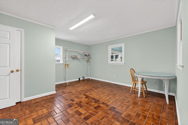 402 Tom Bell Road, Milner, GA 30257