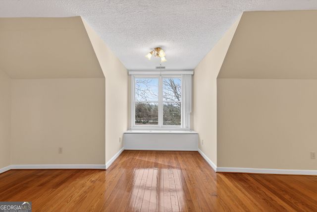 402 Tom Bell Road, Milner, GA 30257