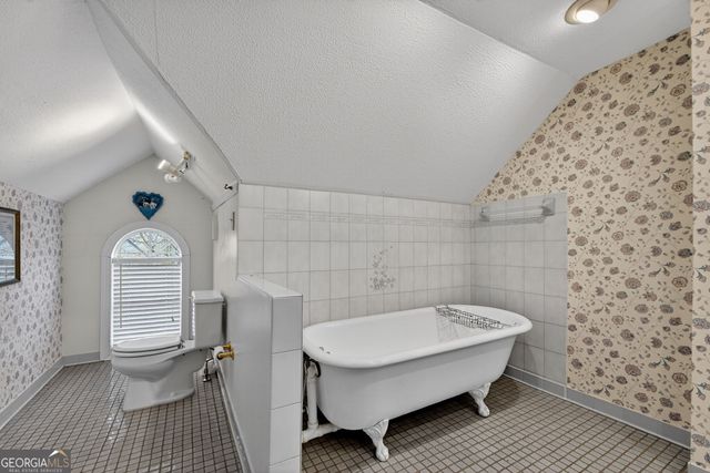 402 Tom Bell Road, Milner, GA 30257