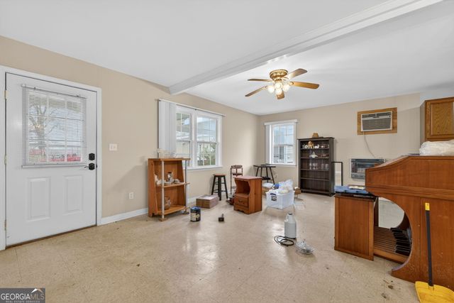 402 Tom Bell Road, Milner, GA 30257