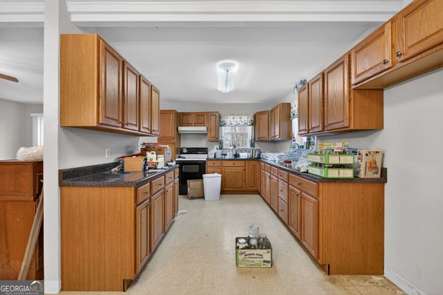 402 Tom Bell Road, Milner, GA 30257