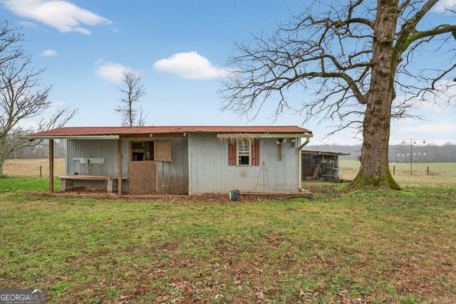 402 Tom Bell Road, Milner, GA 30257