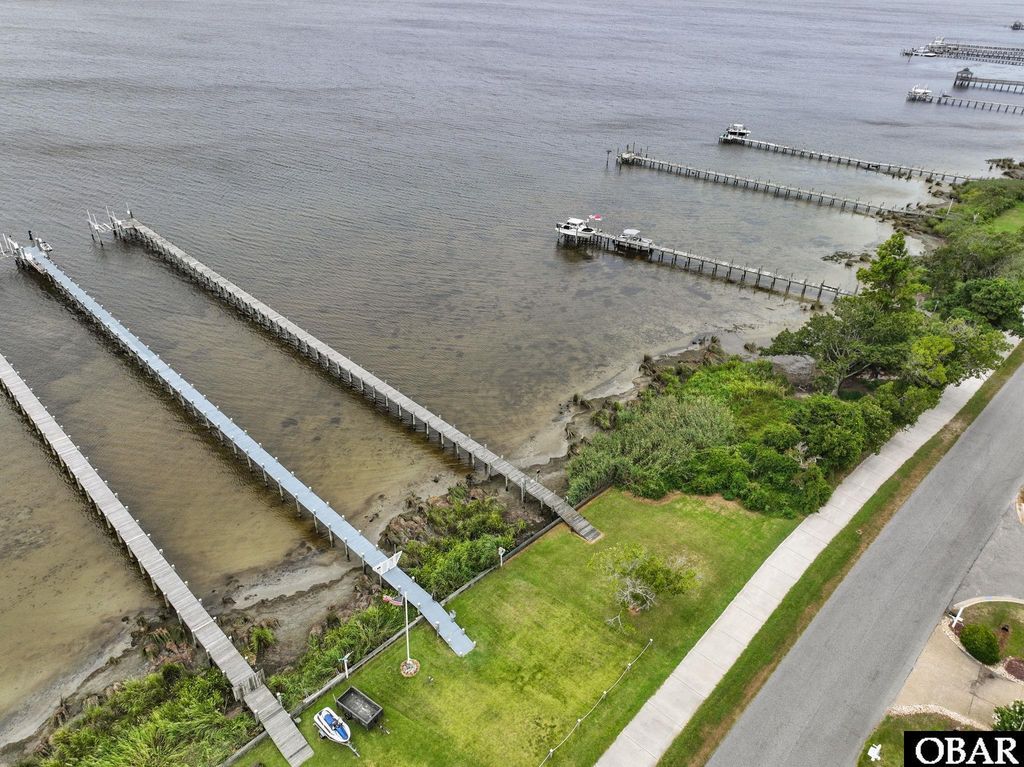 Image 48 of property listing at 2307 Bay Drive, Kill Devil Hills, NC 27948