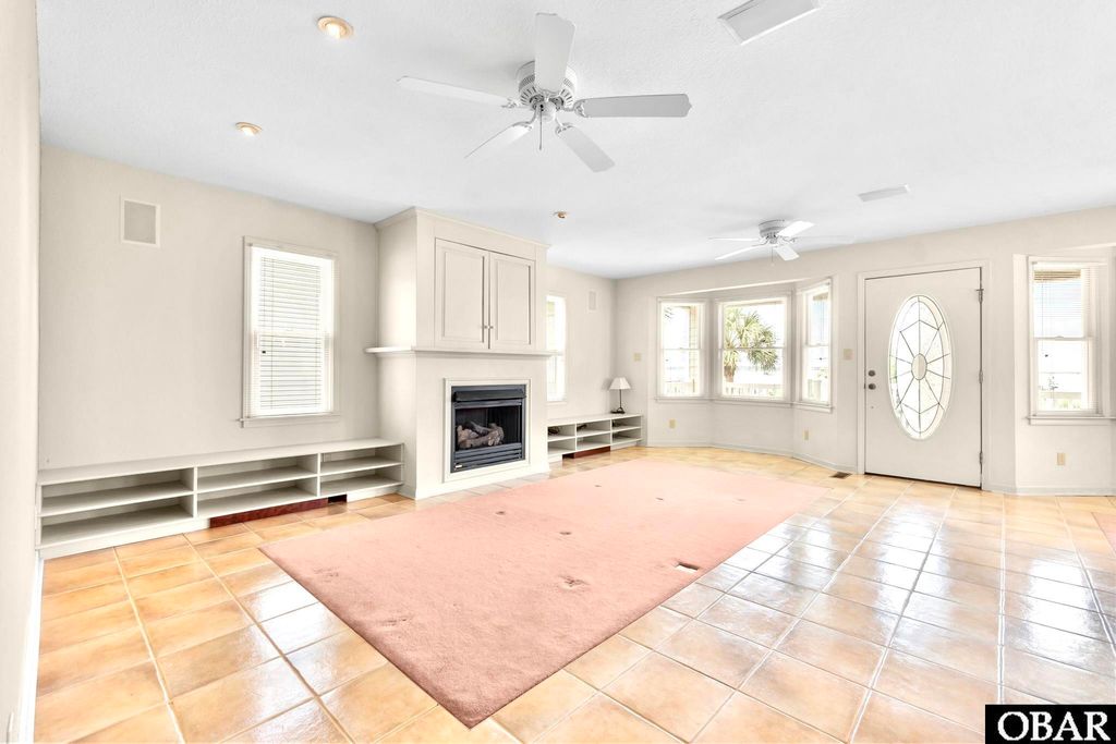 Image 6 of property listing at 2307 Bay Drive, Kill Devil Hills, NC 27948