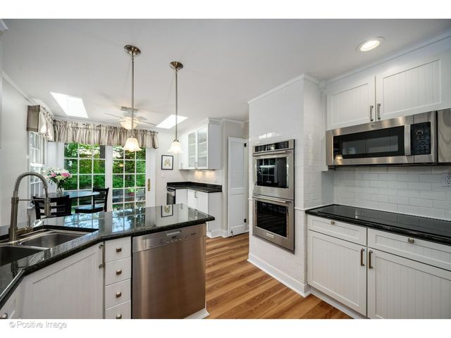 1367 SANFORD Lane, Glenview, IL 60025