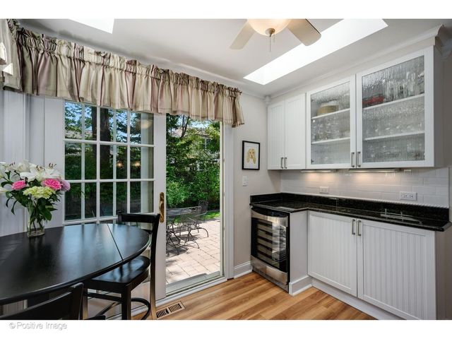 1367 SANFORD Lane, Glenview, IL 60025