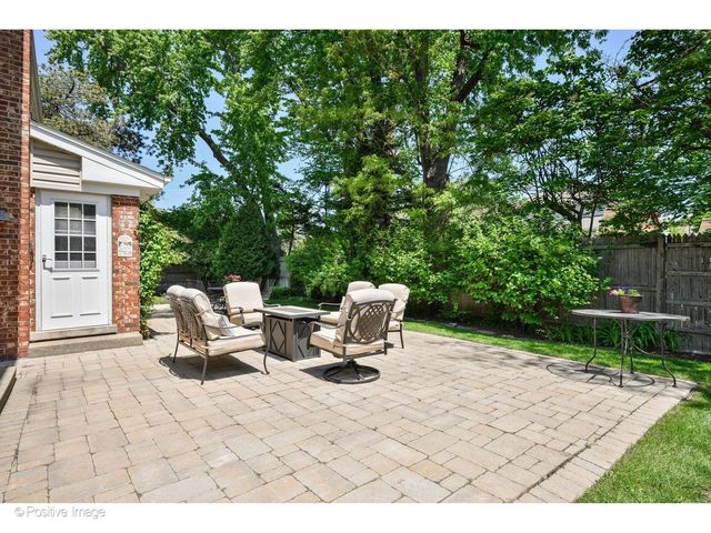 1367 SANFORD Lane, Glenview, IL 60025