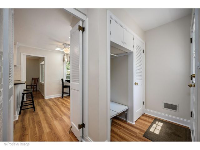 1367 SANFORD Lane, Glenview, IL 60025