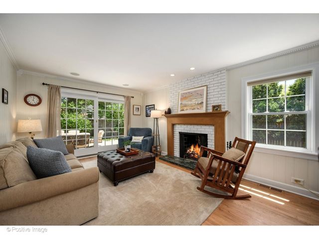 1367 SANFORD Lane, Glenview, IL 60025