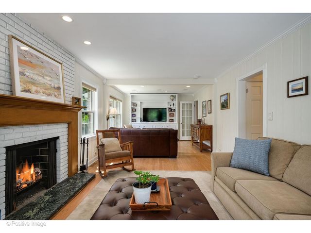 1367 SANFORD Lane, Glenview, IL 60025