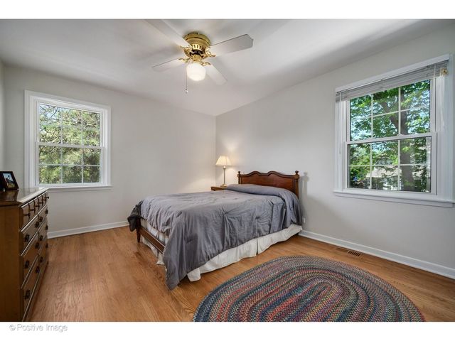 1367 SANFORD Lane, Glenview, IL 60025