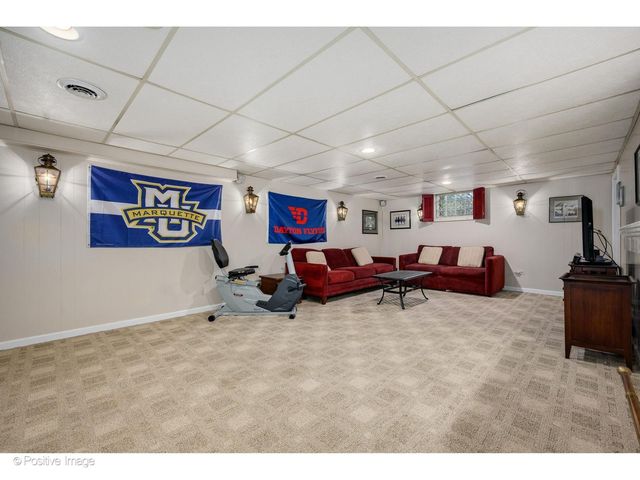 1367 SANFORD Lane, Glenview, IL 60025
