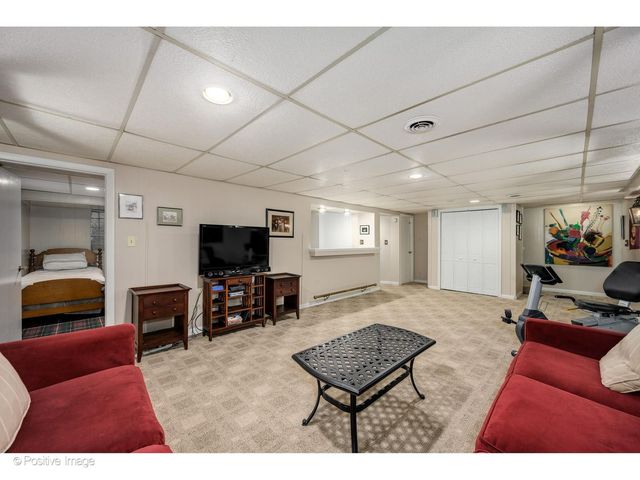 1367 SANFORD Lane, Glenview, IL 60025