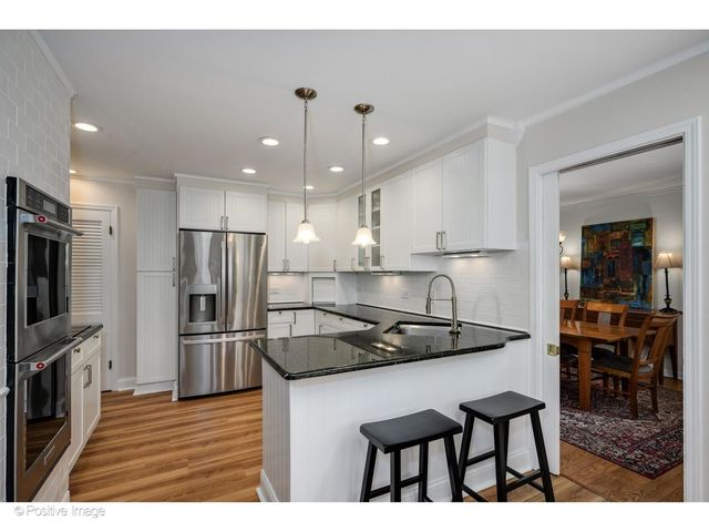1367 SANFORD Lane, Glenview, IL 60025