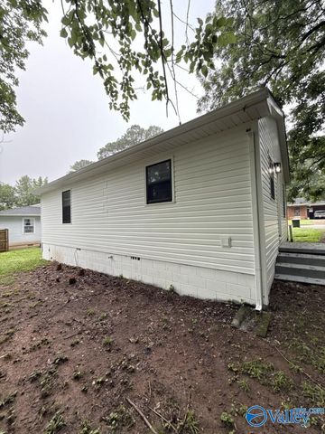 2206 Hill Street NW, Huntsville, AL 35810