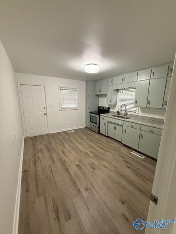2206 Hill Street NW, Huntsville, AL 35810