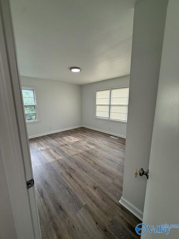 2206 Hill Street NW, Huntsville, AL 35810